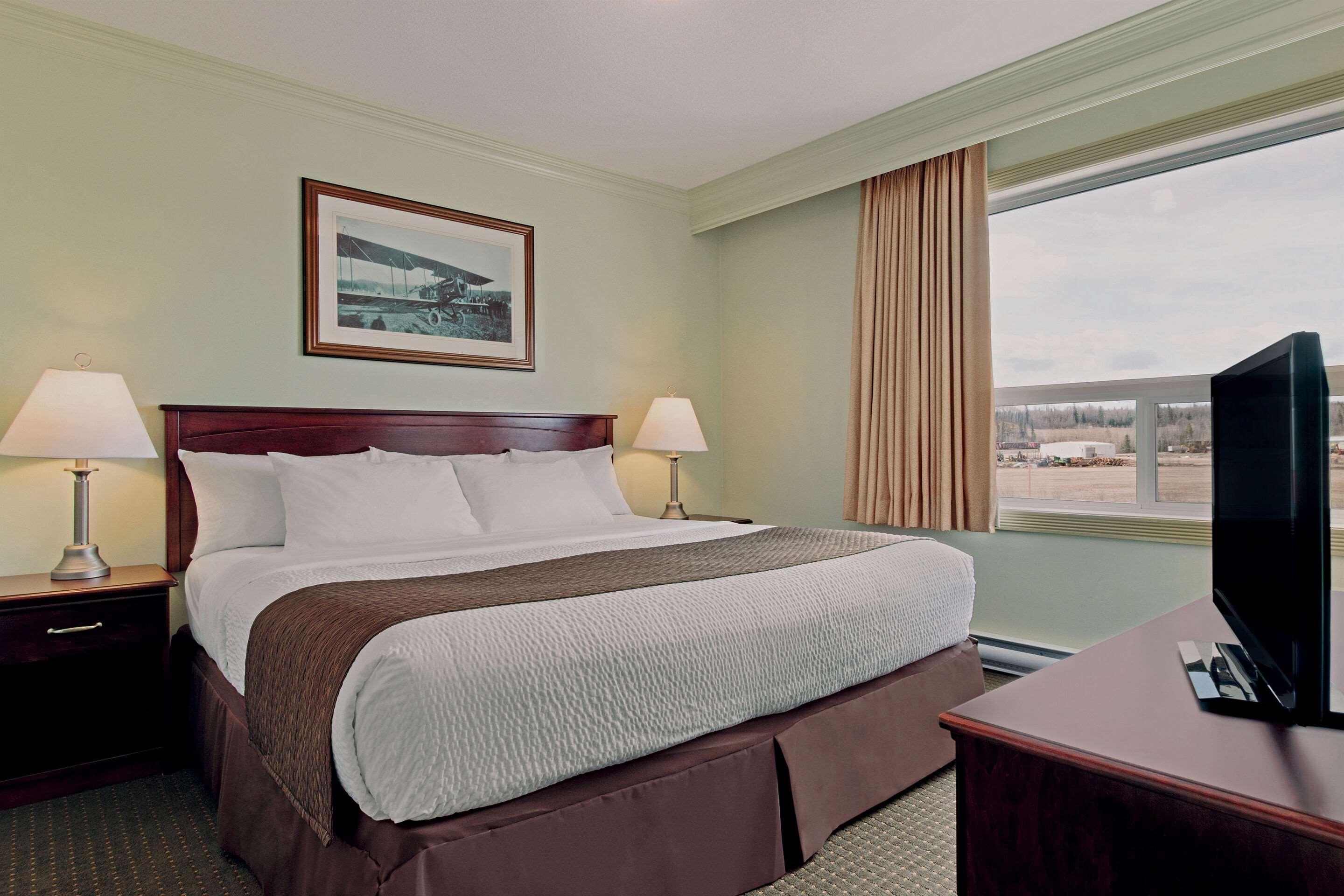 Quality Inn & Suites Whitecourt Eksteriør billede